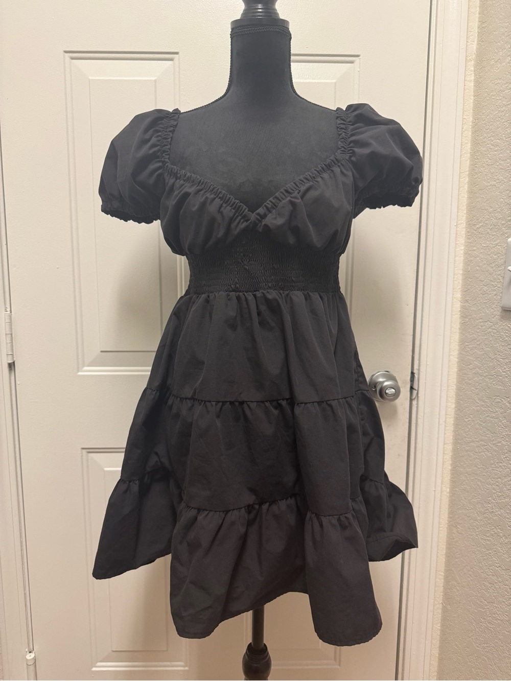 Charlotte Russe Black Puff Sleeve Tiered Mini Dress